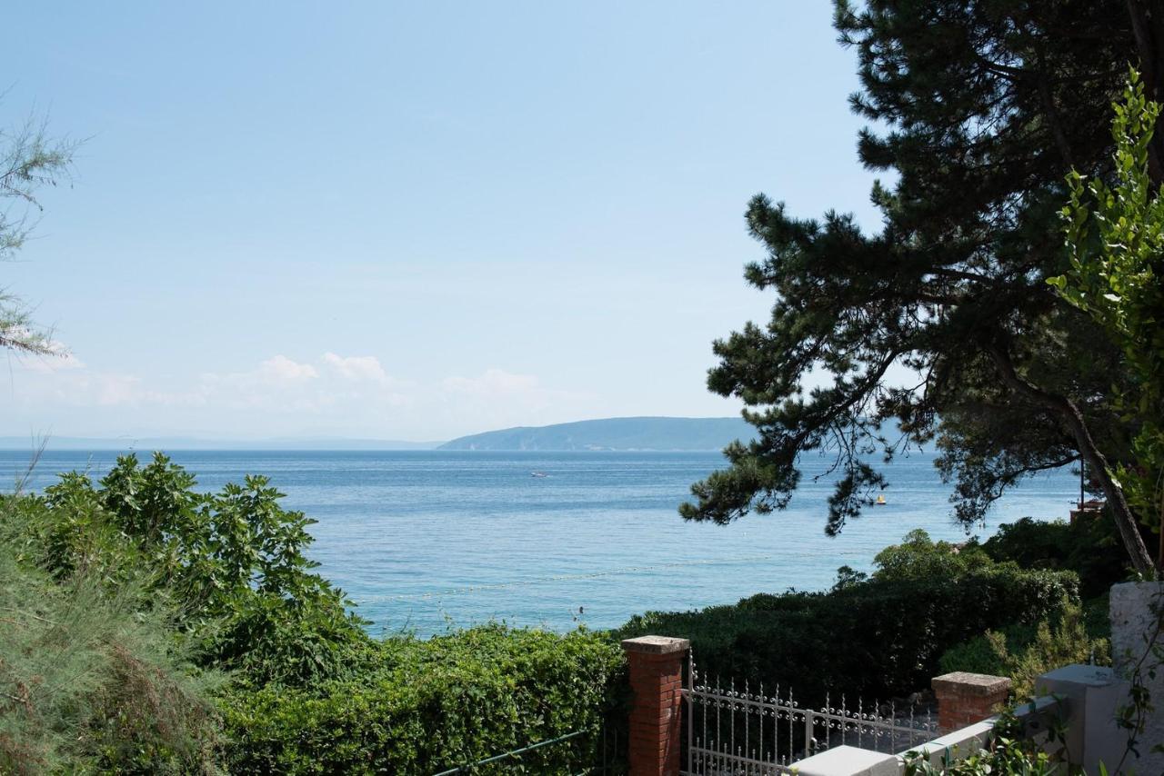 Beachfront Apartment Rosa Del Mar Jardin Mošćenička Draga 外观 照片
